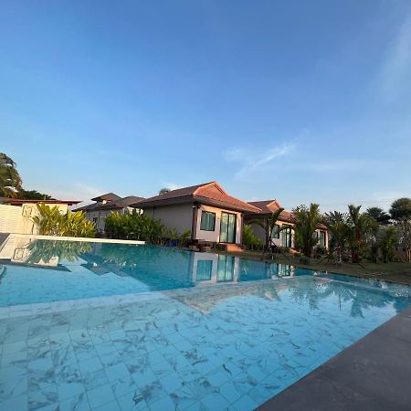 Tinna Resort Ban Nong Mai Ngam Zewnętrze zdjęcie