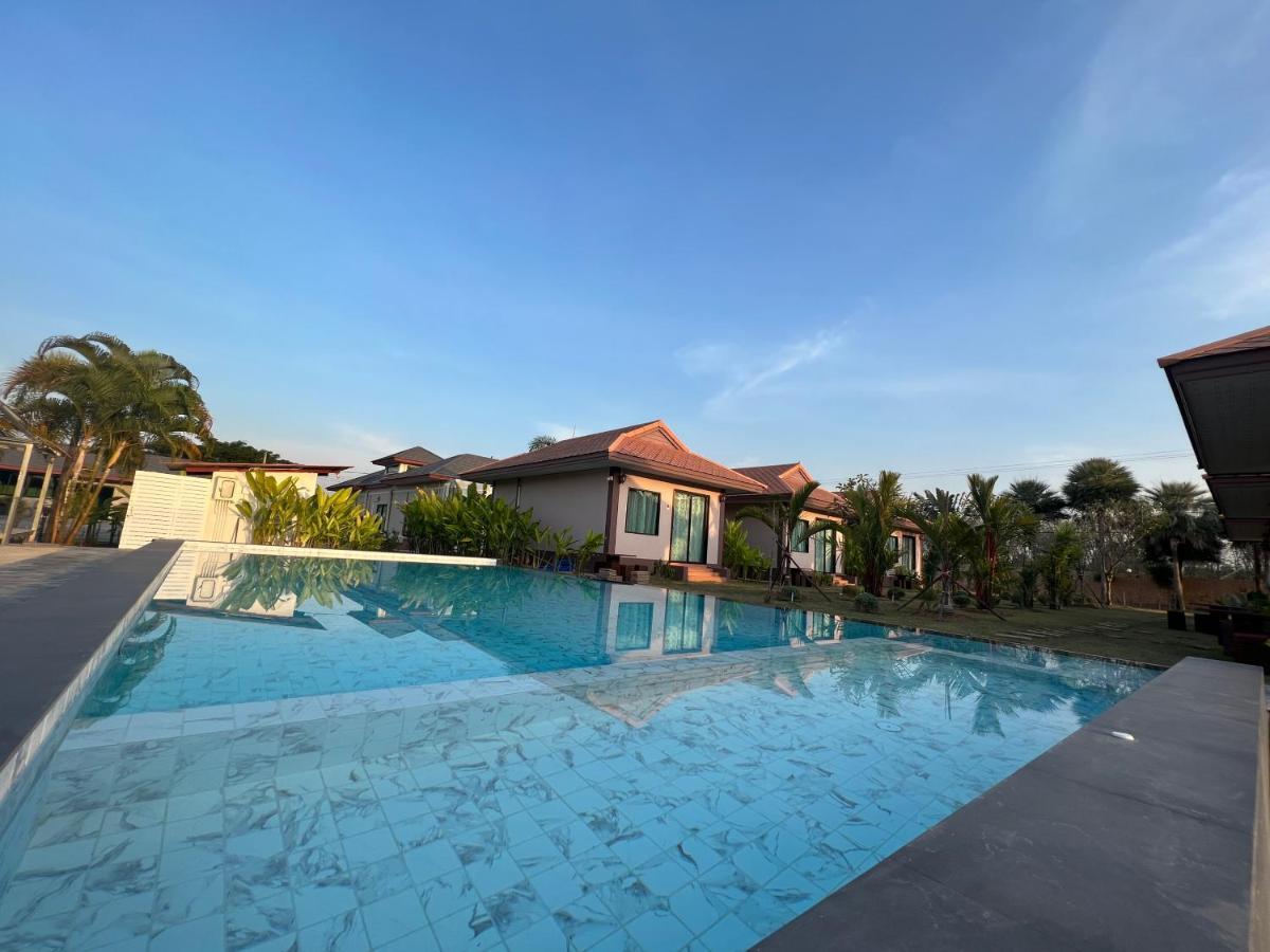 Tinna Resort Ban Nong Mai Ngam Zewnętrze zdjęcie