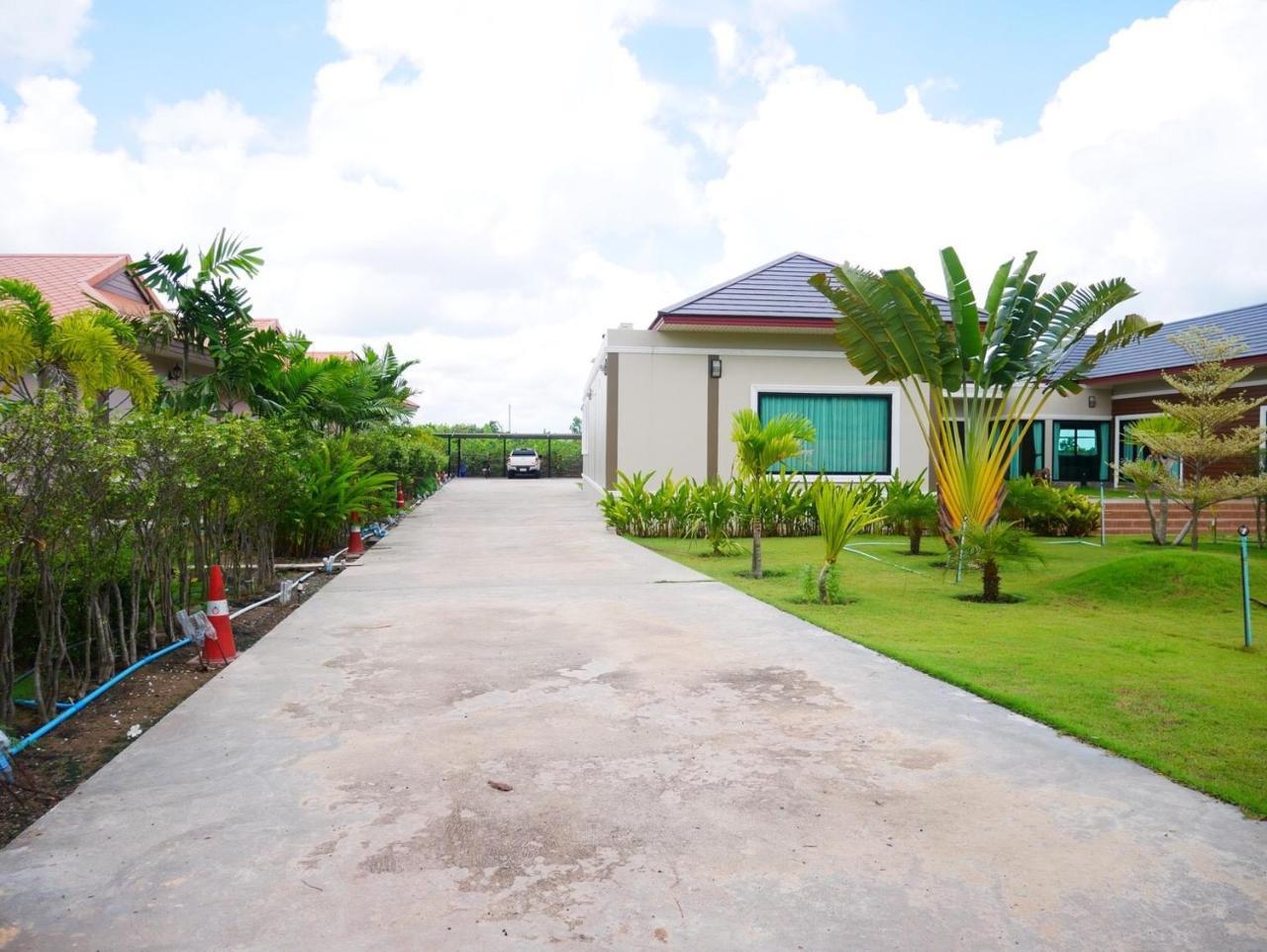 Tinna Resort Ban Nong Mai Ngam Zewnętrze zdjęcie