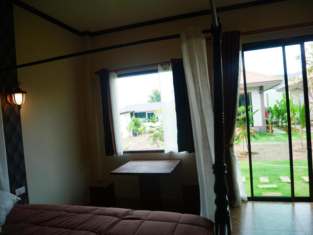 Tinna Resort Ban Nong Mai Ngam Zewnętrze zdjęcie