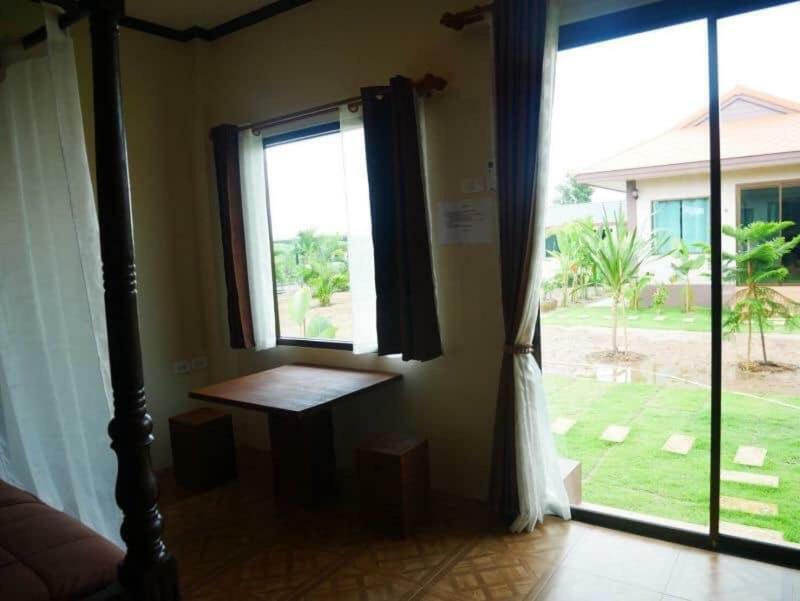 Tinna Resort Ban Nong Mai Ngam Zewnętrze zdjęcie